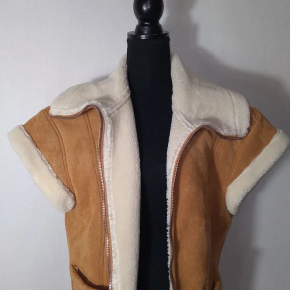 BLANKNYC Biscotti Faux Suede Oversized Collar Vest Women's Size- Small - Picture 11 of 11